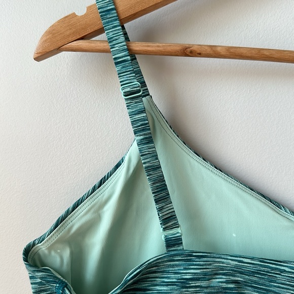 NEW Outdoor Voices Flow Bralette XXL - Picture 8 of 8